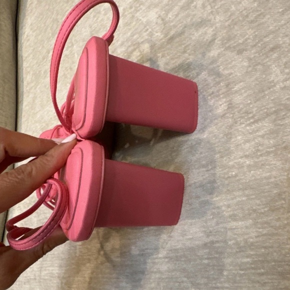 Aldo Pink Strappy Heels New Size 6 - Picture 6 of 8